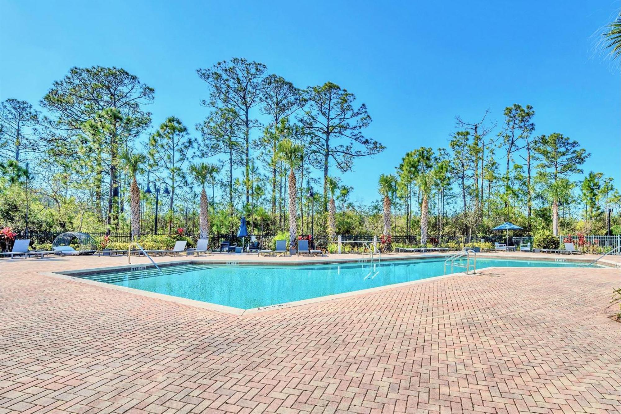 Stunning 2Br Condo With Hot Tub And Pool, Near Disney! Orlando Zewnętrze zdjęcie
